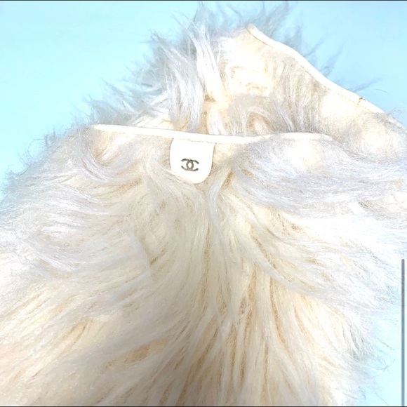 COPY - CHANEL Fur Runway Lagerfeld Boot Size 35 - Picture 5 of 7